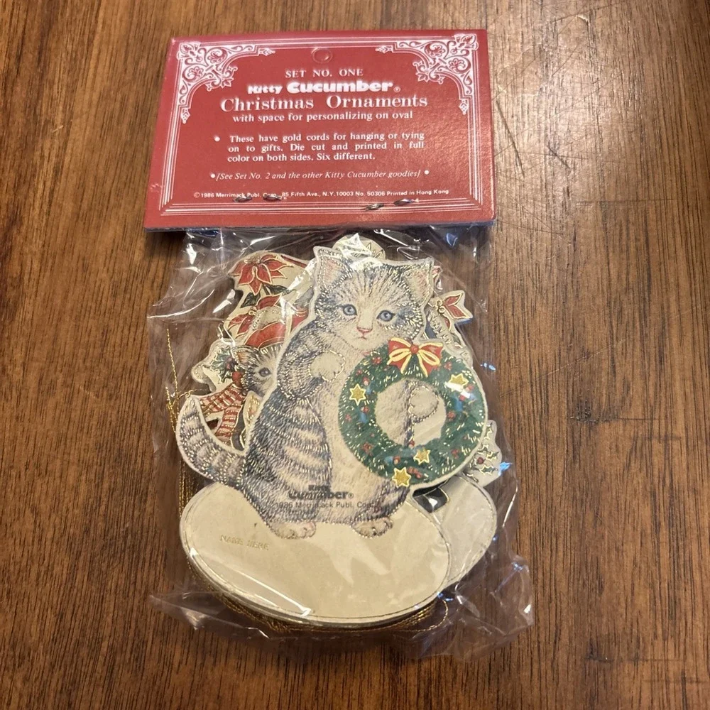 Kitty Cucumber 6 Die Cut Christmas Ornaments Gift TagsMerrimack Vintage 1986 NEW